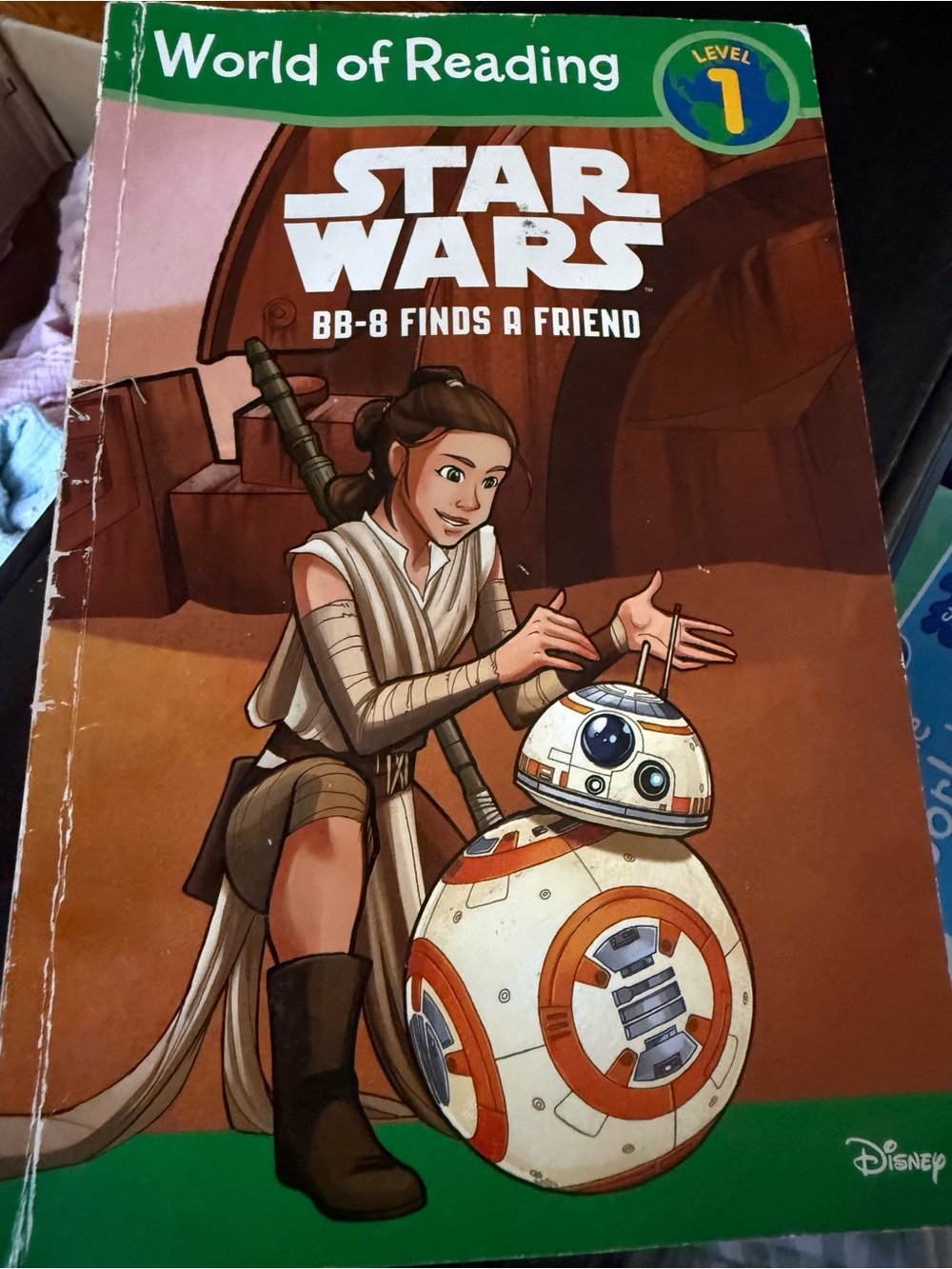 Star Wars World of Reading: BB-8 Finds a Friend - Disney (Brown, White, Orange)